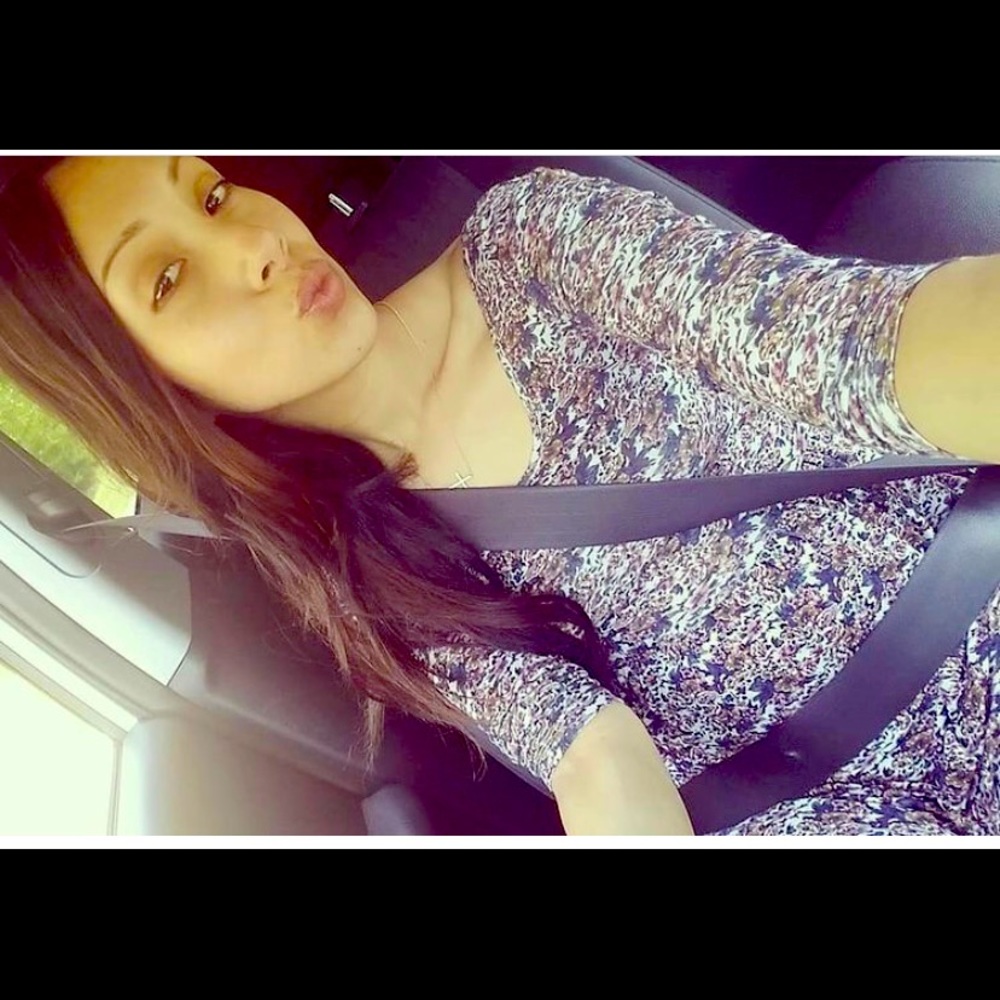 Dress - Picture 8 of 8